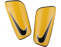 Nike Caneleiras Hard Shell Slip In